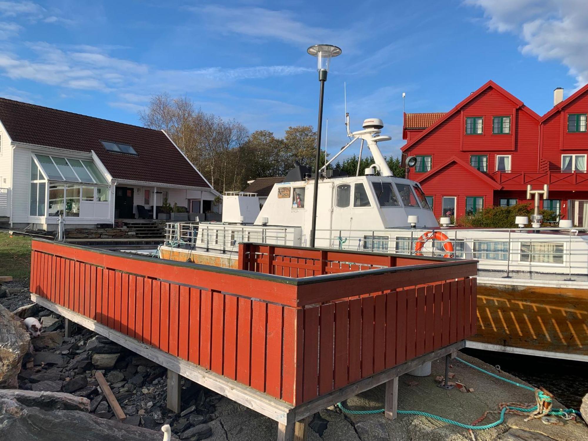 Sjoberg Hotell Og Ferie Leiligheter Østhusvik Kültér fotó