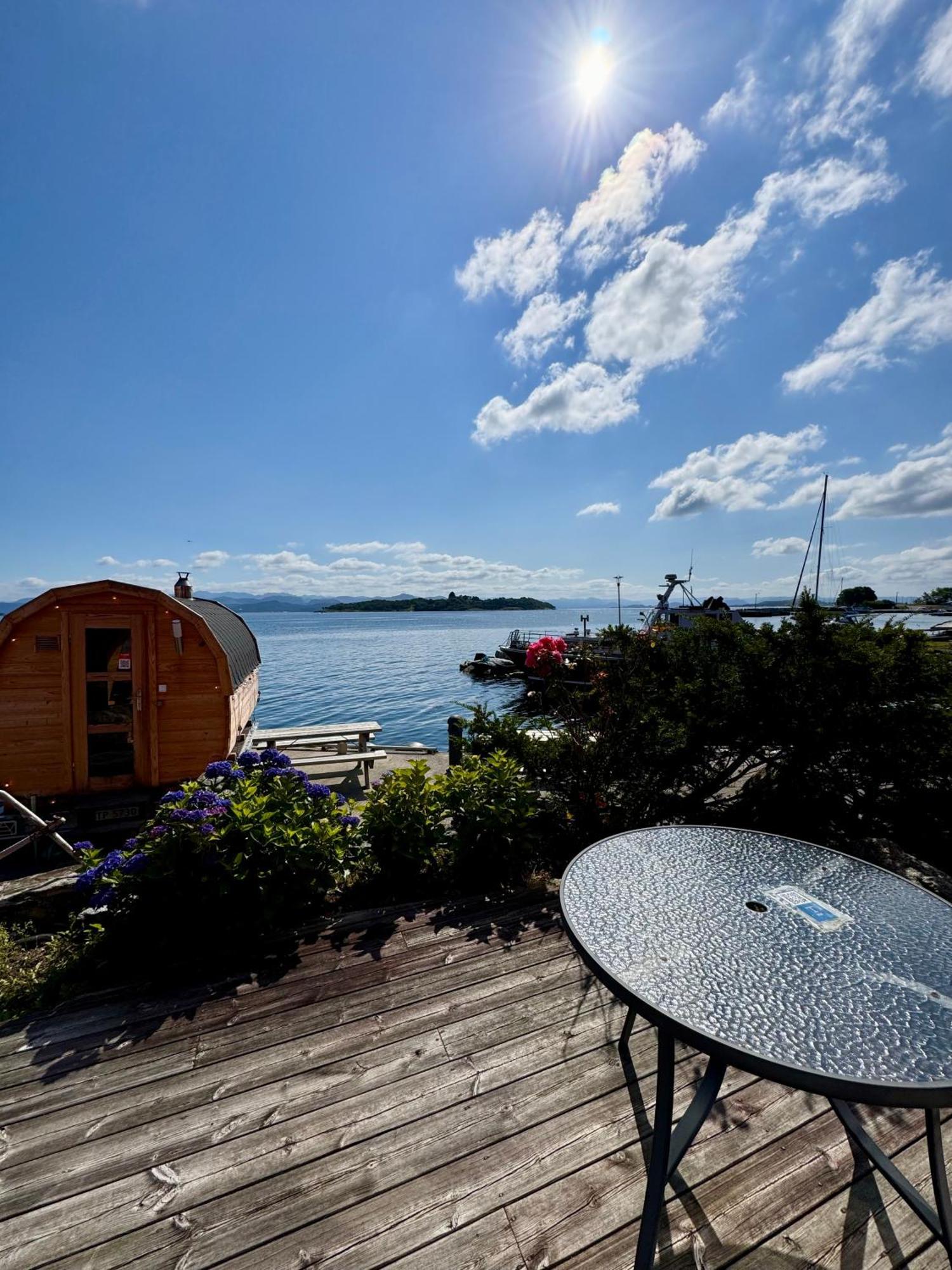 Sjoberg Hotell Og Ferie Leiligheter Østhusvik Kültér fotó