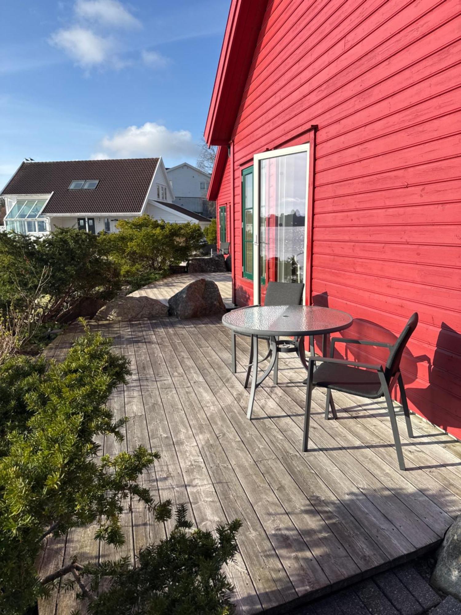 Sjoberg Hotell Og Ferie Leiligheter Østhusvik Kültér fotó